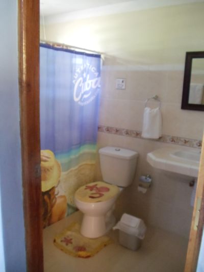 'Bathroom 1' Casas particulares are an alternative to hotels in Cuba.